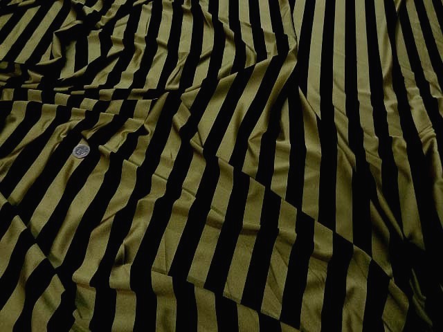 Lycra or vert et noir rayures bagnard 1