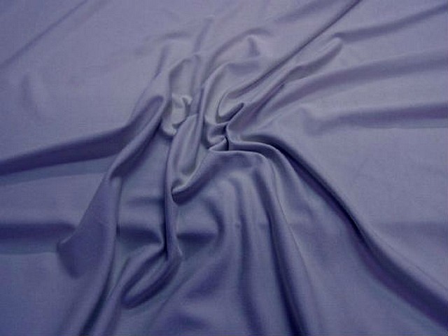 Lycra peau de peche bleu lavande 1