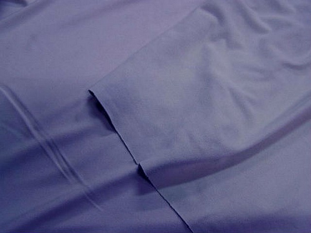 Lycra peau de peche bleu lavande 2