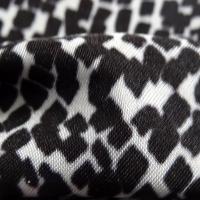 Lycra petits carreaux noir sur blanc 01 4