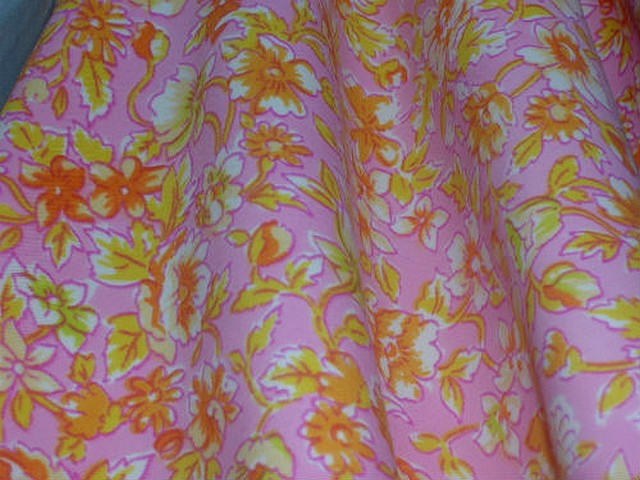 Lycra rose clair fleuri orange 3