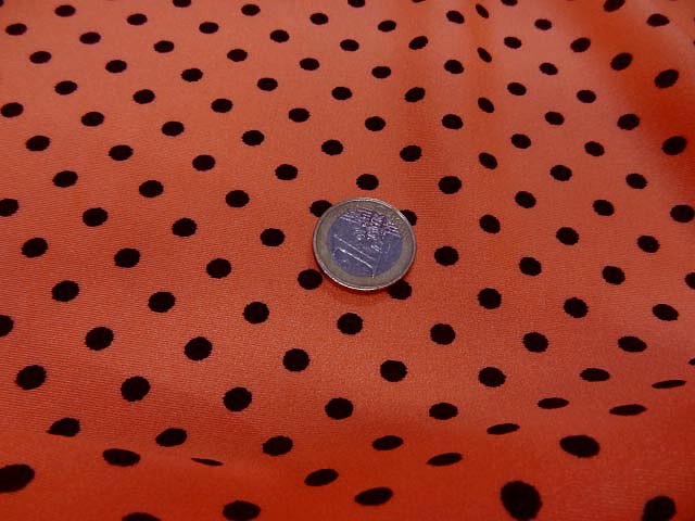 Lycra satin orange saumone pois noirs 1