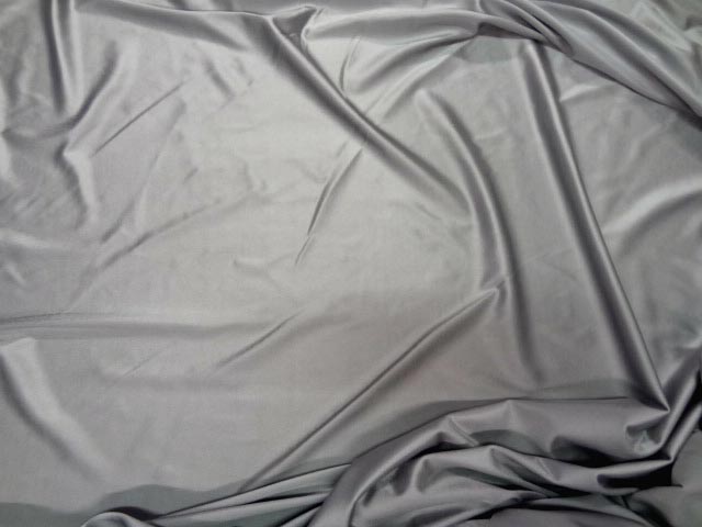 Lycra satine gris perle 2