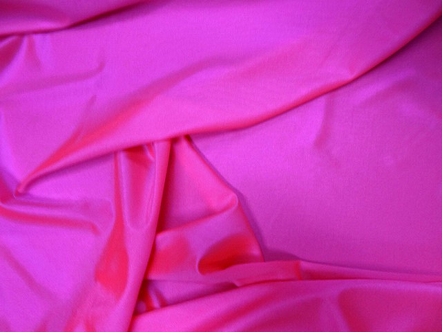 Lycra satine rose fluo 4