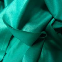 Lycra satine vert malachite 3