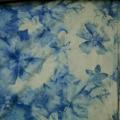 Lycra teinte chamois fleurs denim 3 