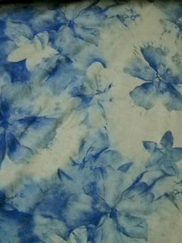 Lycra teinte chamois fleurs denim 3 