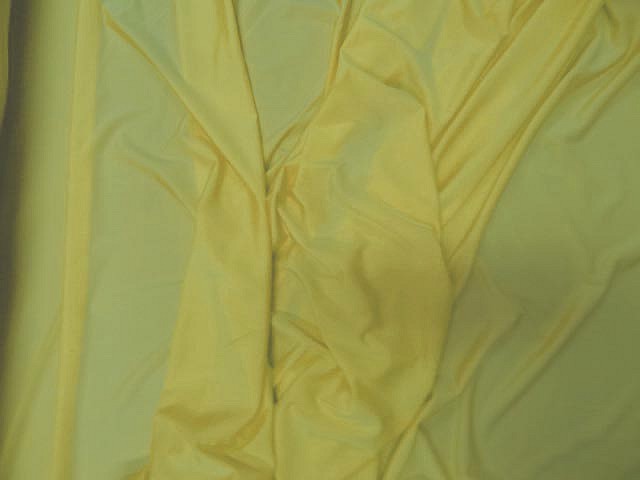 Lycra tres fin jaune mimosa