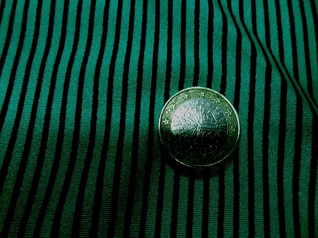 Lycra vert emeraude rayures et lignes noires 4