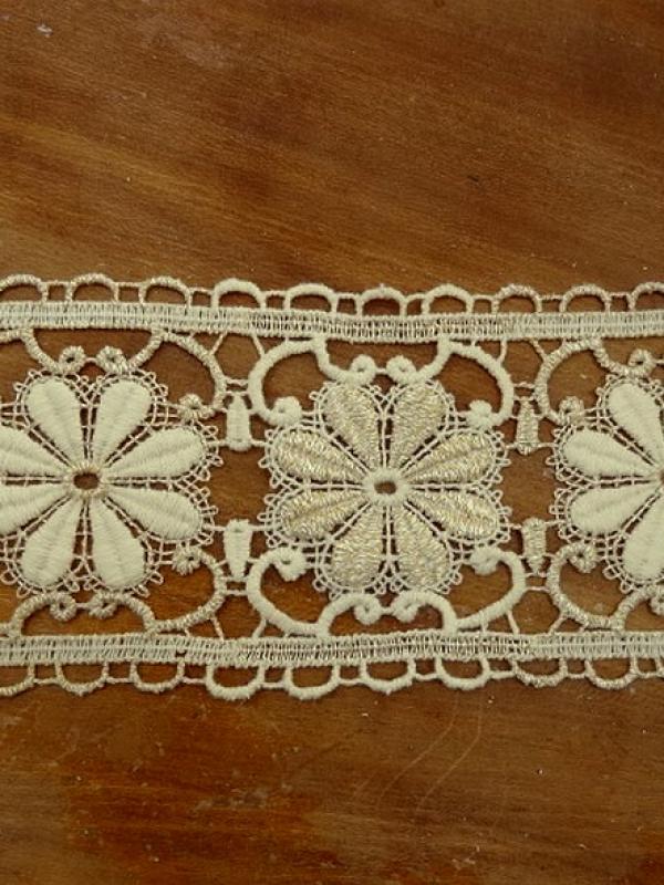 Macrame 8 petales bicolore 1