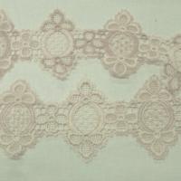 Macrame beige clair vivace lunaire et medaillon 1