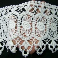Macrame blanc bouton de rose et larme 1