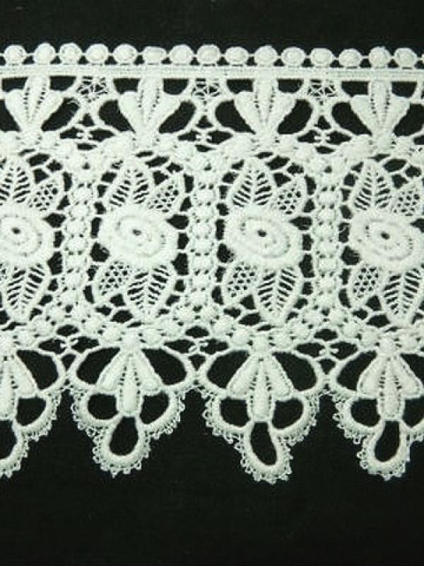 Macrame blanc bouton de rose et larme 2