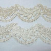 Macrame blanc casse feuilles de laurier 1