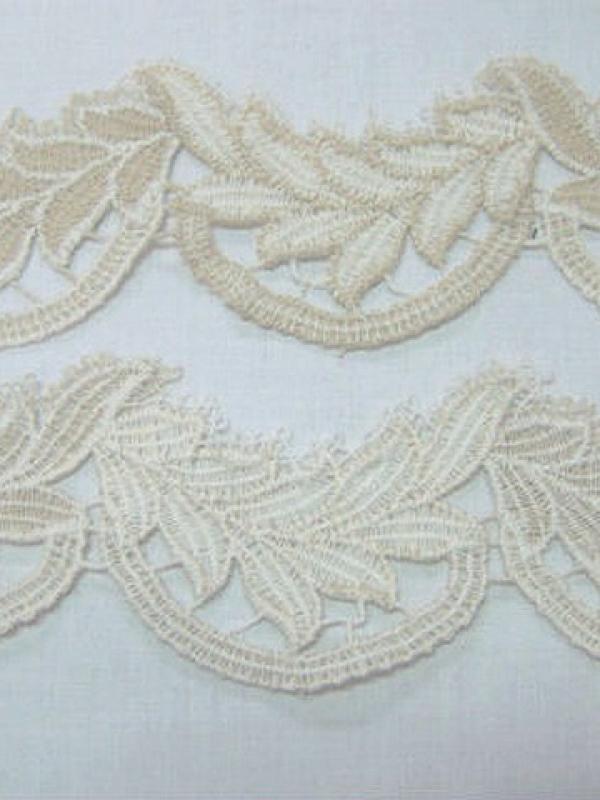 Macrame blanc casse feuilles de laurier 1