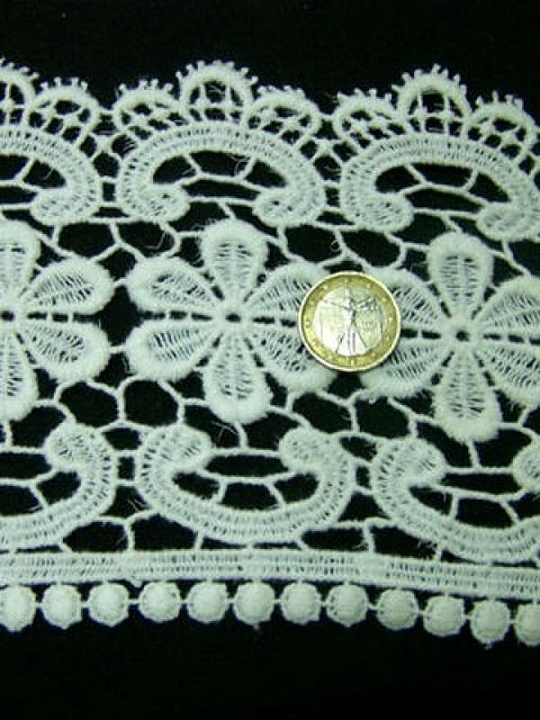 Macrame blanc casse fleur panier et pois 