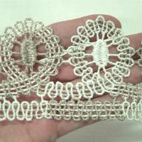 Macrame blanc ceruse grain de cafe et bouclette 1