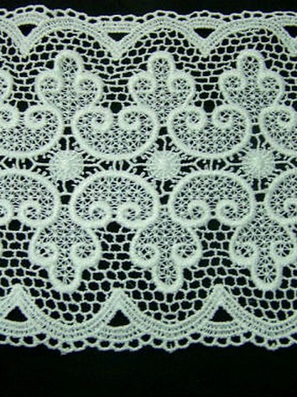 Macrame blanc quadrillage et panier 1