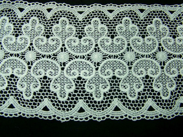 Macrame blanc quadrillage et panier 1