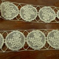 Macrame creme esprit napperon 1