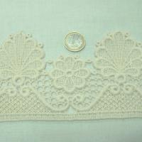 Macrame creme fleur et feuille arrondie 2 