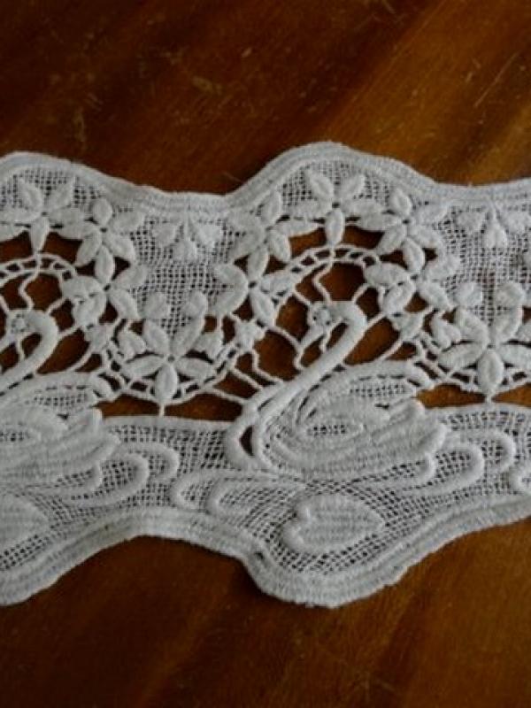 Macrame cygnes blanc casse01