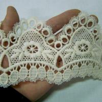 Macrame ecru fleur de diademe 1