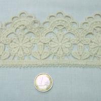 Macrame ecru fleurs et finition petales 2 