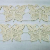 Macrame ecru motif papillon 3 