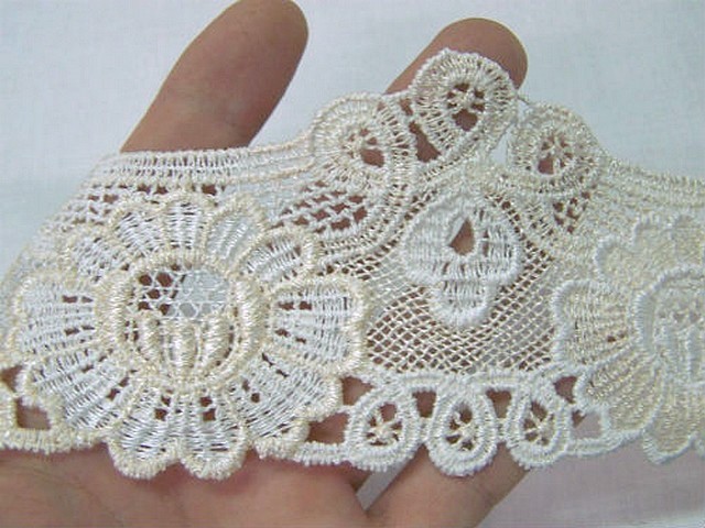 Macrame ivoire fleur soleil et trio de boucles 2