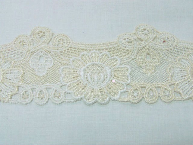 Macrame ivoire fleur soleil et trio de boucles 3