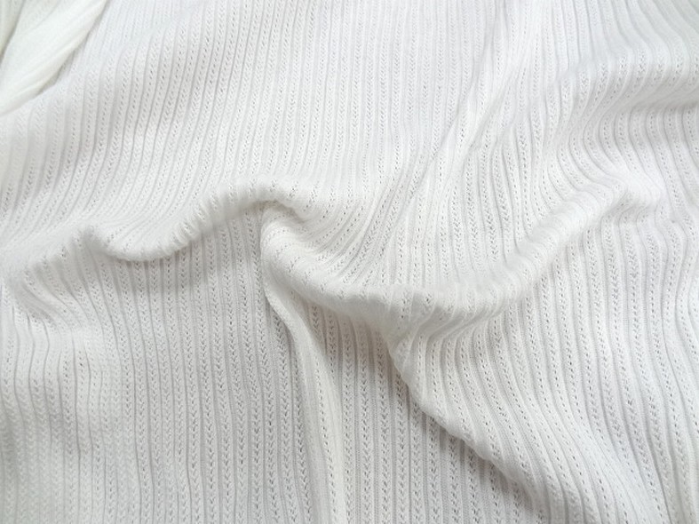 Maille coton blanc casse cotelee 1