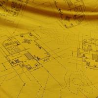 Maille coton jersey jaune safran motif plan de maison rigolote 2