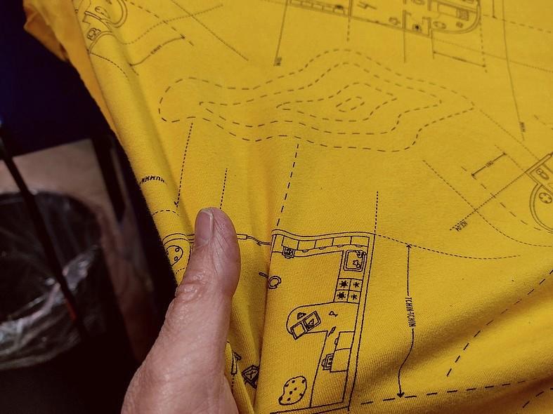 Maille coton jersey jaune safran motif plan de maison rigolote 3 