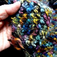 Maille epaisse bouclee multicolore 2