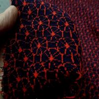Maille lainage bleu marine motif japonais rouge 5 