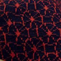 Maille lainage bleu marine motif japonais rouge 6