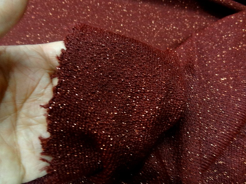Maille lainage bordeaux avec fil lurex cuivre 6