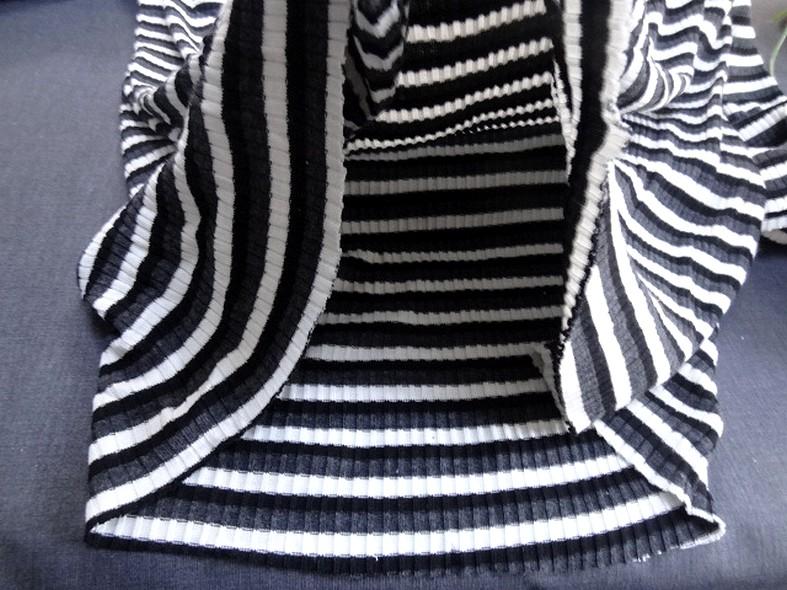 Maille melangee grosse cotes tubulaire rayee blanc noir gris 5