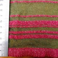 Maille rayee olive et rose cherry 2