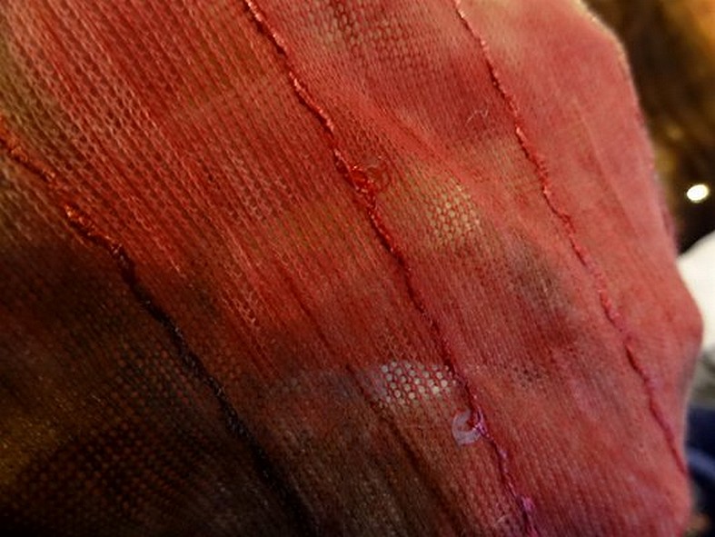 Maille resille coton marbre rose a sequins 3