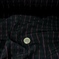 Maille stretch cloquee noire rayee fuchsia 4