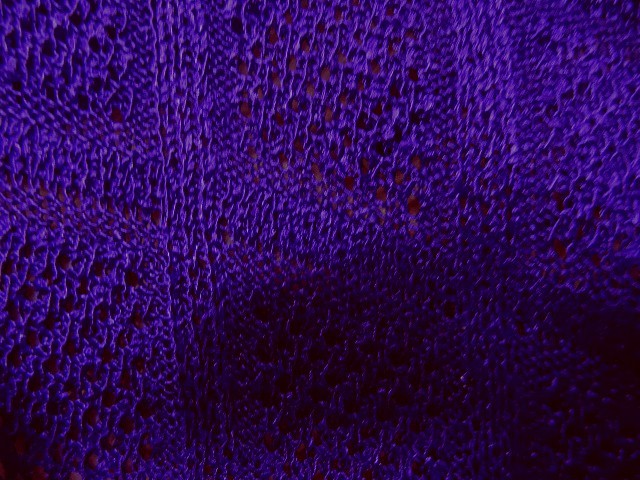 Maille tricotee motif carreaux indigo 2 