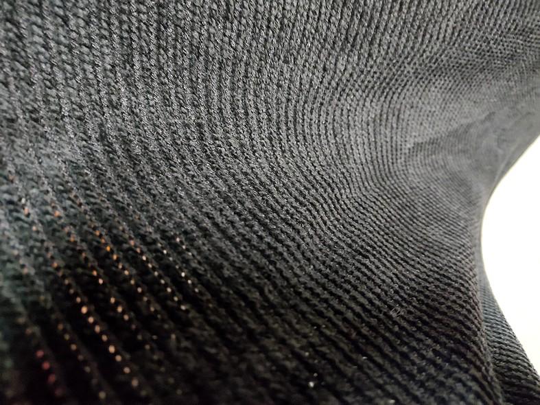 Maille velours chenille cotelee noire 3