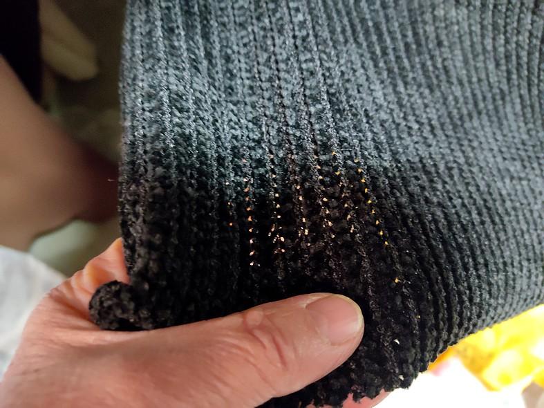 Maille velours chenille cotelee noire 4