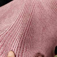 Maille velours chenille cotelee rose indien 1 