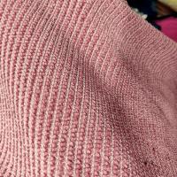 Maille velours chenille cotelee rose indien 3 