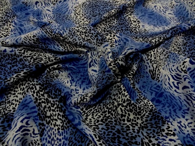 Microfibre imprimee fauve ton bleu blanc et noir0 3