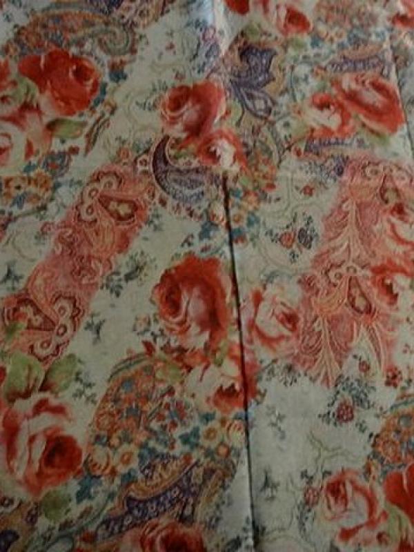Mousseline beige fleurs et cachemire corail 1 