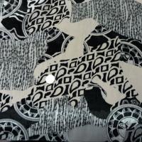 Mousseline blanche devoree velours motif celte noir et blanc 4 